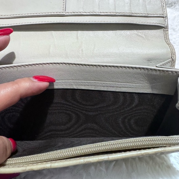 Gucci Beige Wallet - Picture 6 of 11
